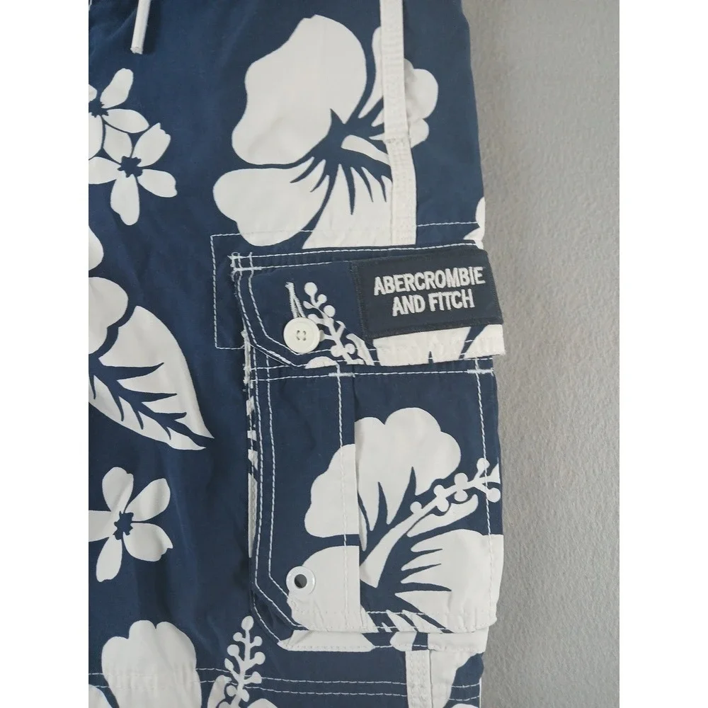 Abercrombie & Fitch Mens Navy Floral Hawaiian Cargo Swim Shorts Size M Rare!!